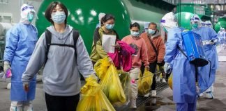 Protestas en Shanghái: Un duro cierre desafía a la censura
