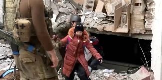 Alle Frauen und Kinder aus Stahlwerk gerettet