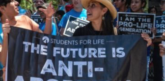 La Cámara Baja del estado de Oklahoma aprobó una ley que prohíbe el aborto.