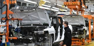 EEUU anuncia 3.160 millones para fabricar baterías de vehículos eléctricos