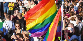 Catar dice que la comunidad LGTBI es bienvenida al Mundial si «respetan» la cultura