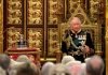 El príncipe Carlos sustituye a Isabel II por primera vez en un discurso clave