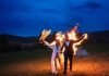 ¡Increíble! Pareja de novios se prende fuego en plena boda
