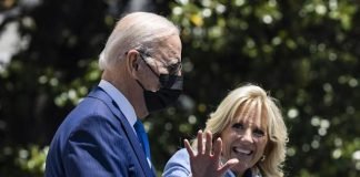 Biden viajará para reunirse con las familias de víctimas de Texas