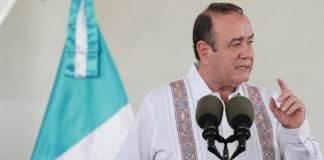 Presidente de Guatemala no asistirá a la Cumbre de las Américas