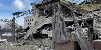 Localizan 44 cuerpos bajo los escombros en la ciudad ucraniana de Izium