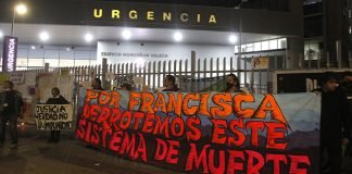 Cientos de chilenos protestan por muerte de periodista durante marcha