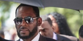 Condenan a 30 años al cantante R. Kelly por tráfico sexual