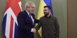Boris Johnson urge al G7 a no abandonar a Ucrania