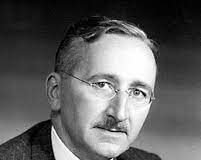 Hayek and his interpretation between liberalism and the right and the left.