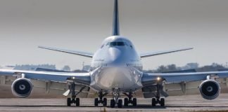 Inspeccionan avión venezolano-iraní y retiran la caja negra