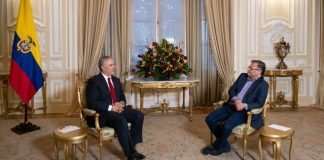 Iván Duque y Gustavo Petro se reunieron para empalme presidencial