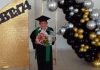 Abuela de 84 años se graduó de la preparatoria