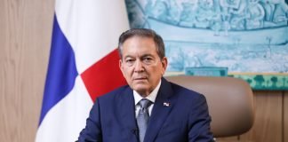 Presidente de Panamá urge al diálogo para solucionar la grave crisis