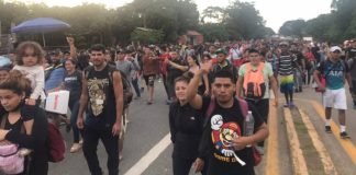 Dos nuevas caravanas de migrantes parten desde el sur de México