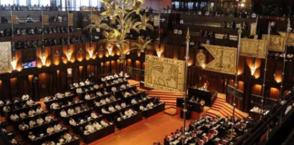 Supremo de Sri Lanka prohíbe salida a hermanos de Rajapaksa