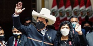 Perú: Castillo afirma que su esposa colaborará con la Justicia