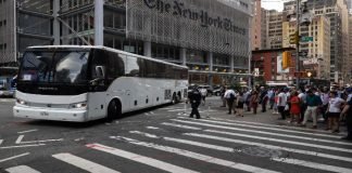 Texas envió más de 200 inmigrantes a Nueva York