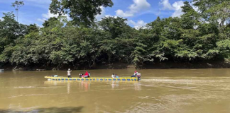 Migrantes venezolanos mueren cruzando un río en Panamá