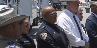 Despiden a jefe de Policía de Uvalde tras matanza de 19 personas