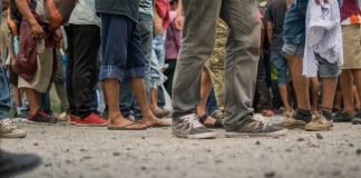 Detenido «coyote» con 15 migrantes venezolanos y 5 de Kazajistán