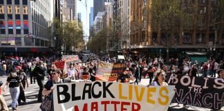 Protestas en Australia piden fin de la monarquía