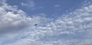 Piloto que amenazó con estrellar un avión en Mississippi enfrenta cargos criminales