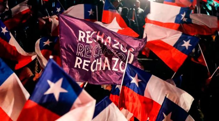 Chile rechaza con un aplastante 61,92% propuesta de nueva Constitución