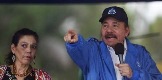 Ortega llama «perrito faldero» a Gabriel Boric