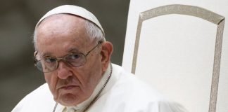 El papa Francisco alerta del riesgo de una guerra nuclear