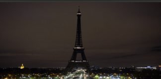 La Torre Eiffel apagará sus luces en homenaje a la reina Isabel II