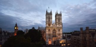 La capilla ardiente de Isabel II se instala en Westminster