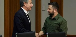 Blinken llegó por sorpresa a Ucrania para anunciar nuevo paquete de apoyo militar a Kyiv