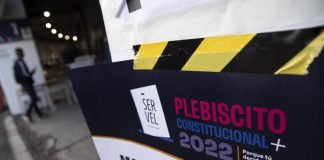 Abren centros de votación en Chile para el plebiscito sobre la nueva Constitución