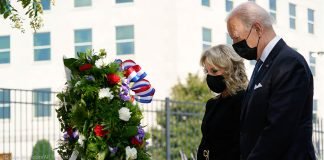 Biden rinde tributo a víctimas del 11-S desde el Pentágono