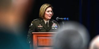 Jefa del Comando Sur de EEUU llega a Panamá para reunión sobre seguridad