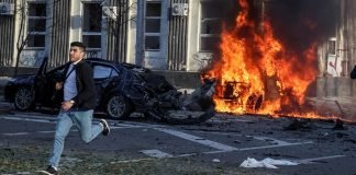 Al menos ocho muertos y 24 heridos en bombardeos contra Kiev