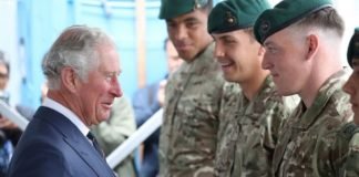 Rey Carlos III asumió como Capitán General de los Royal Marines