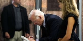 Biden vota por adelantado en elecciones de medio término