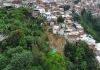 Ocho viviendas cedieron en Catia por las lluvias de este sábado