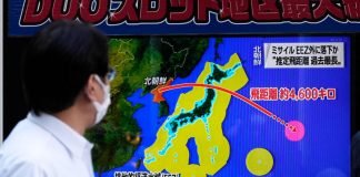 Pionyang dice que misiles son «en defensa» contra EEUU