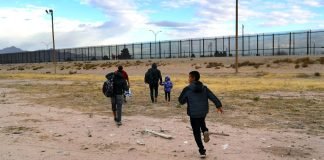 La desastrosa política migratoria de Biden “pasa” de los coyotes para abrir paso a los “patrocinantes”. –