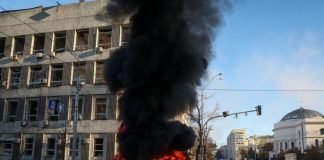 Continúa el bombardeo criminal de Putin: reportan ataques contra «infraestructuras críticas» en Leópolis