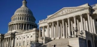 Futuro Congreso de EEUU sigue en el aire un día después de las elecciones