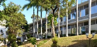 Investigan muerte de un niño que cayó de una azotea del Colegio Humboldt