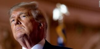 Justicia de EEUU rechaza declarar a Trump en desacato