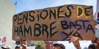 Pensionados a la espera del último mes de aguinaldos