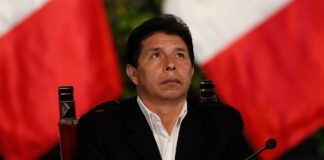 Defensa de Castillo abre posibilidad de ir a justicia si procede destitución