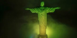 El Cristo Redentor se tiñe de verde y amarillo por Pelé