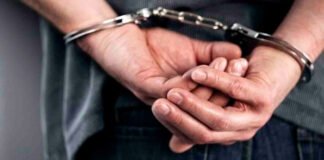 Condenado expolicía que dejó morir de frío a hijo autista en EEUU